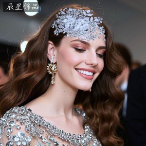 Handmade Rhinestone Flor